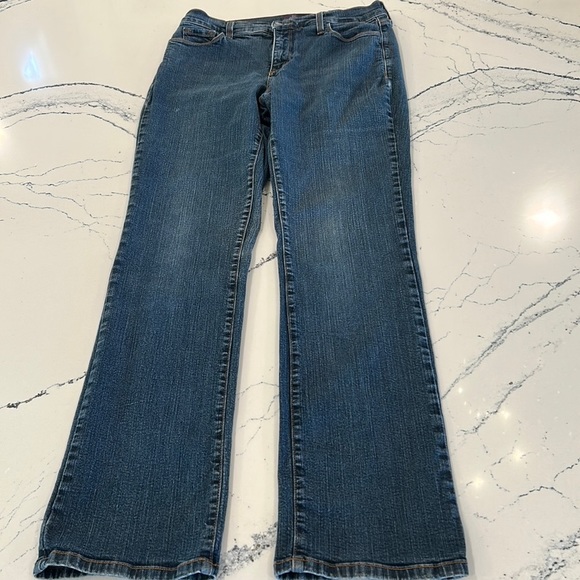 Not Your Daughter’s Straight Jeans with Lift Tuck Technology & Stretch sz. 10 - Picture 1 of 11